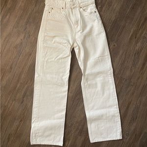HM OFF WHITE/CREAM HIGH WAISTED JEANS  US 6 NEVER WORN
